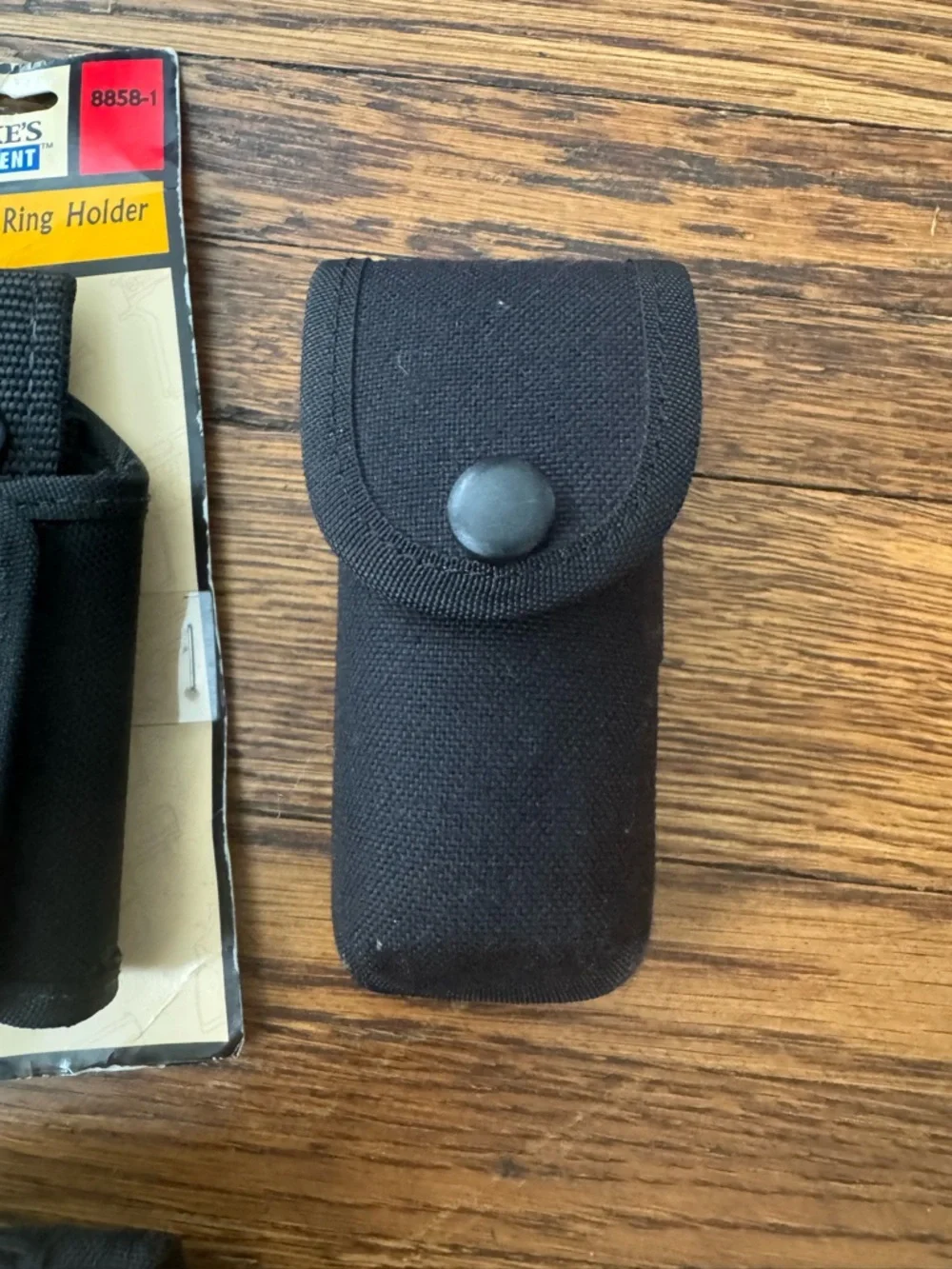 2 Pepper spray holders, 1 tactical key holder, 1 tactical radio holder.